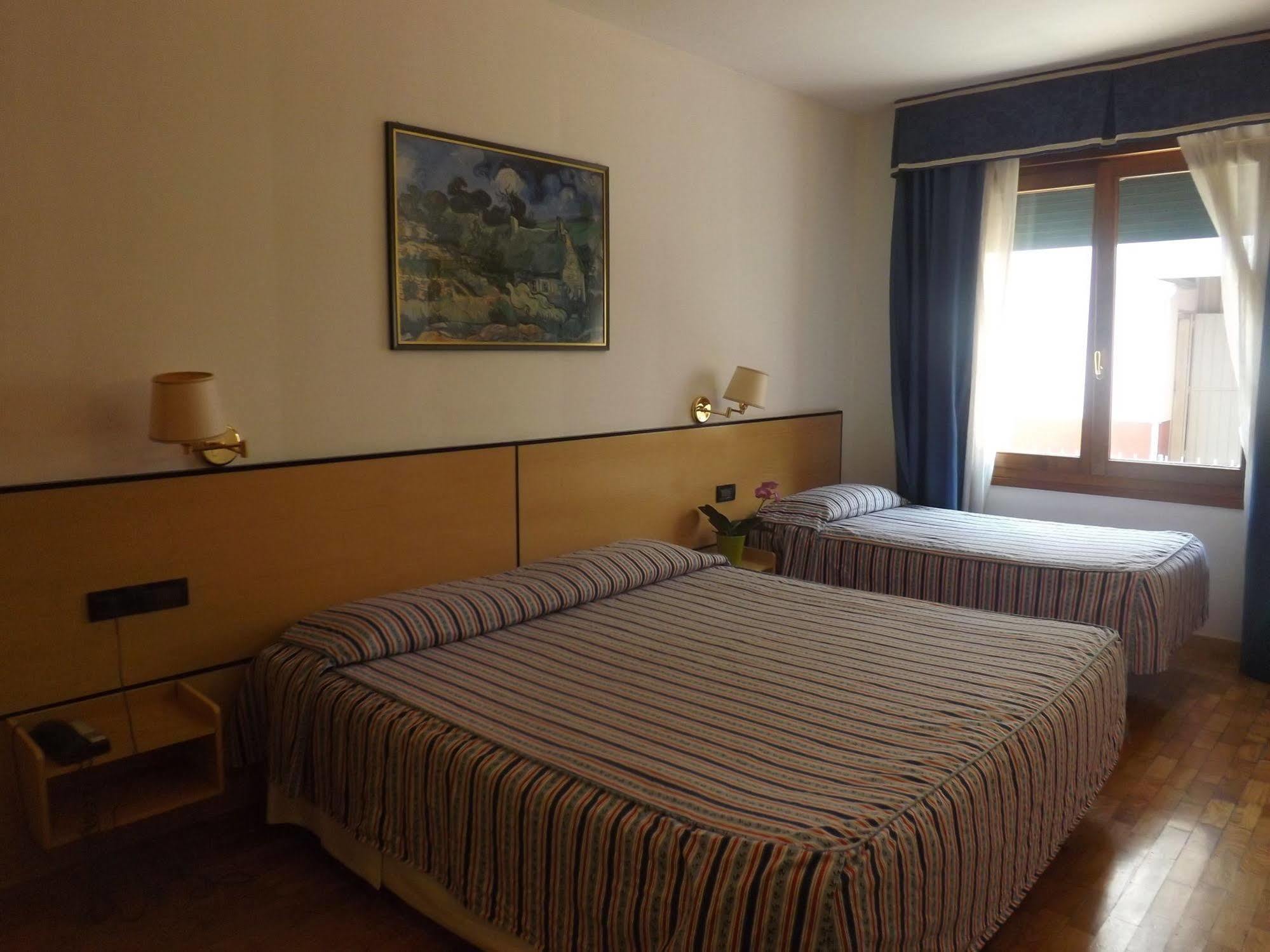 Hotel Damodoro Порденоне Экстерьер фото