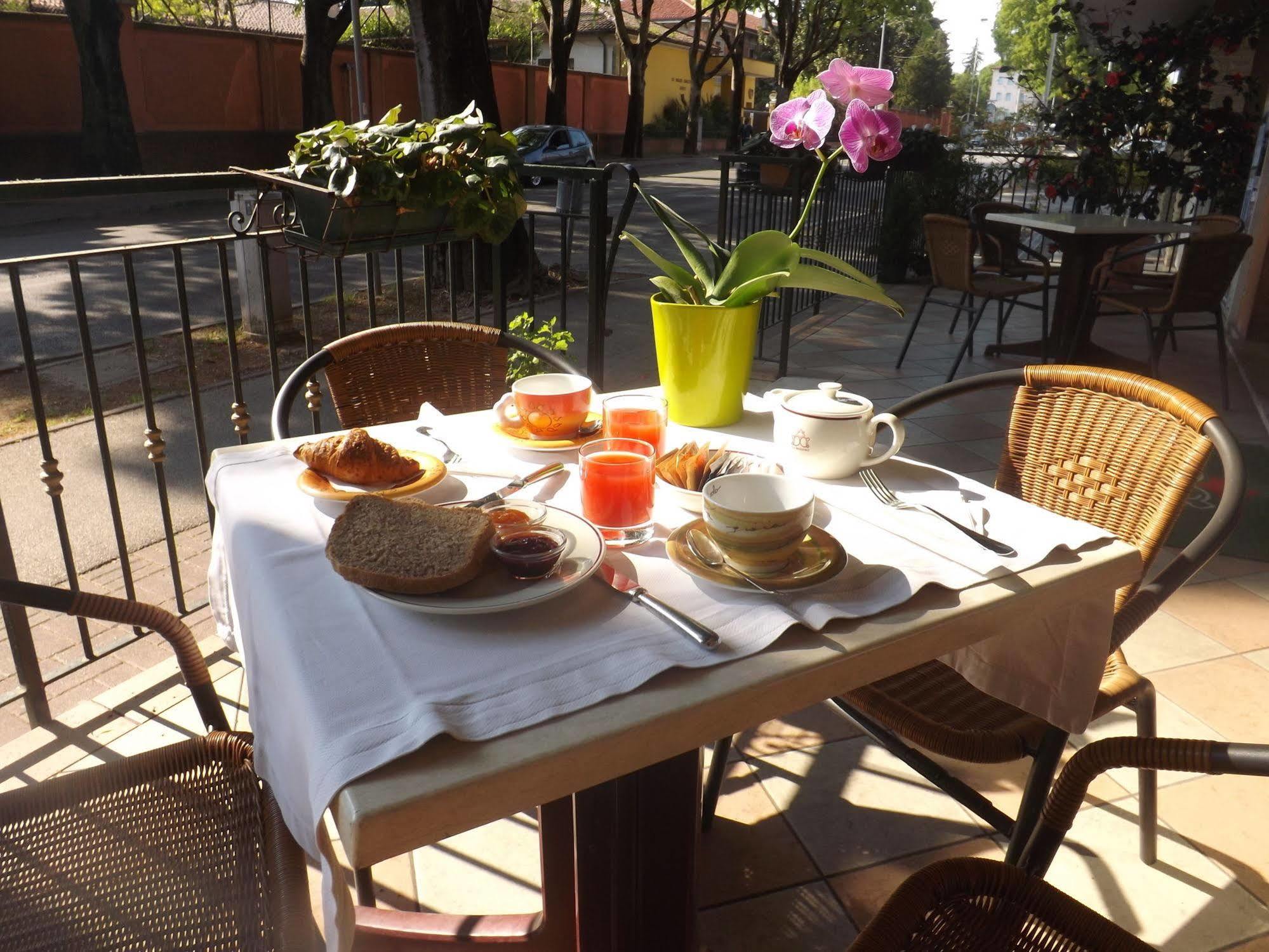 Hotel Damodoro Порденоне Экстерьер фото